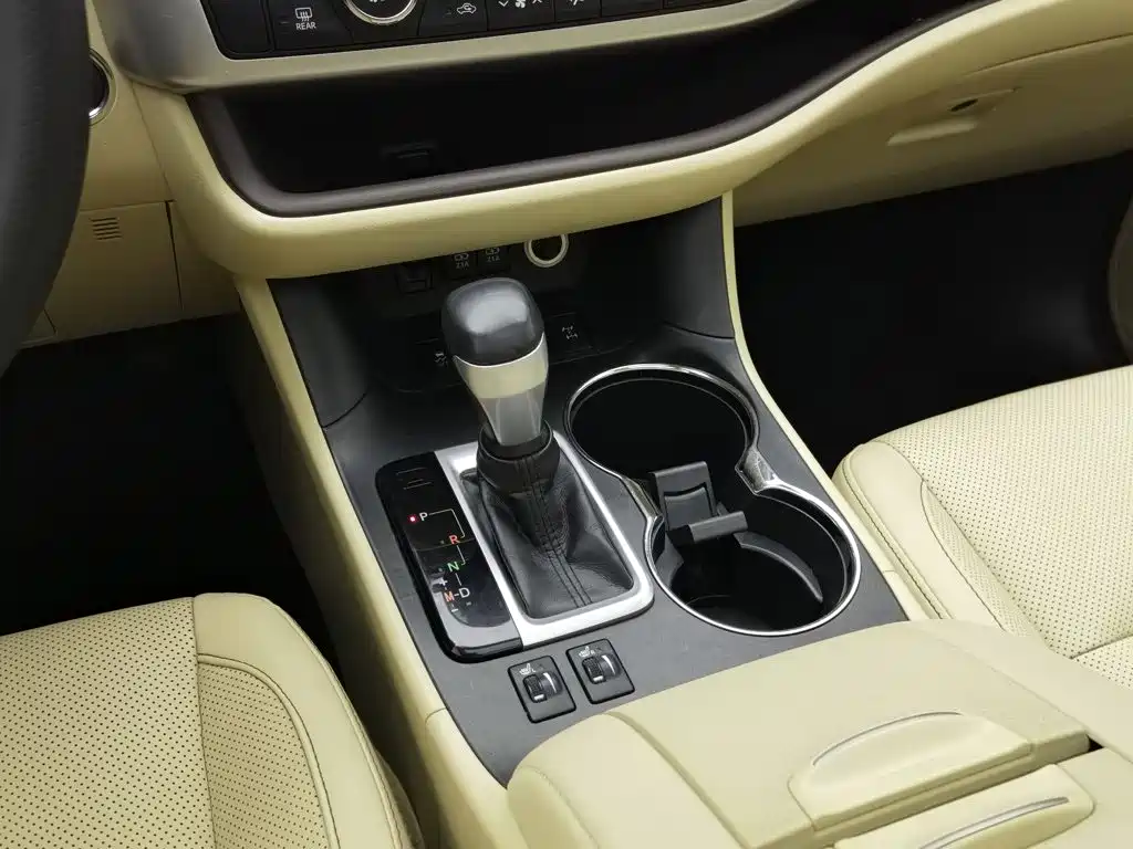 Toyota Highlander — миниатюра 13