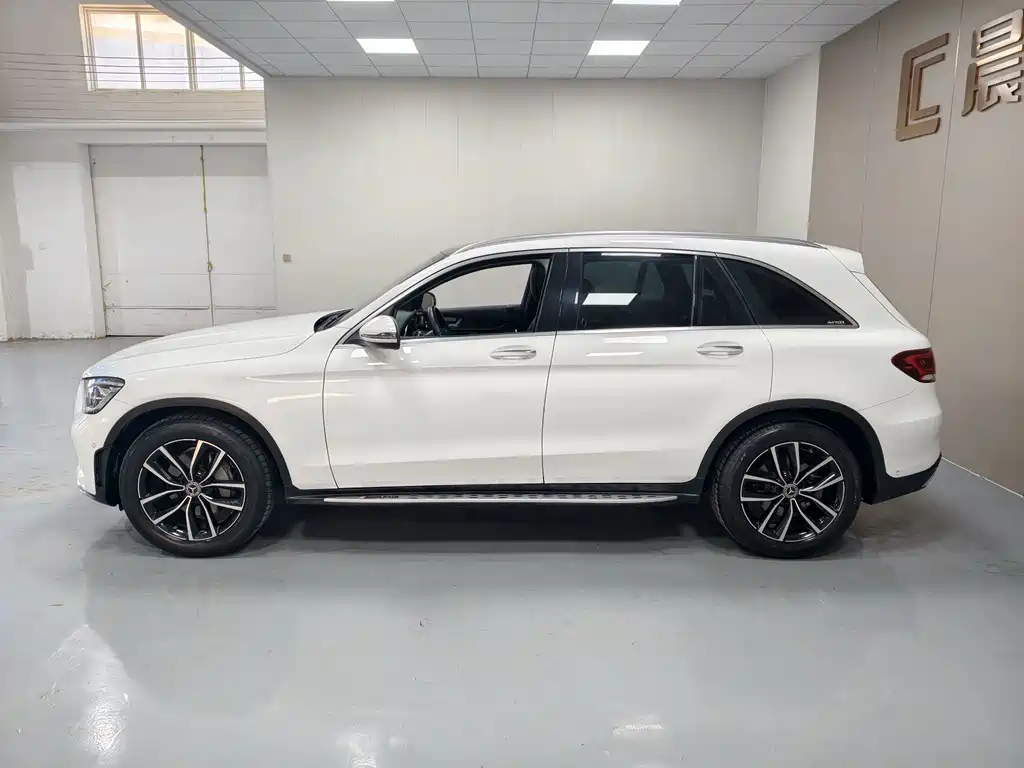 Mercedes-Benz GLC — миниатюра 8