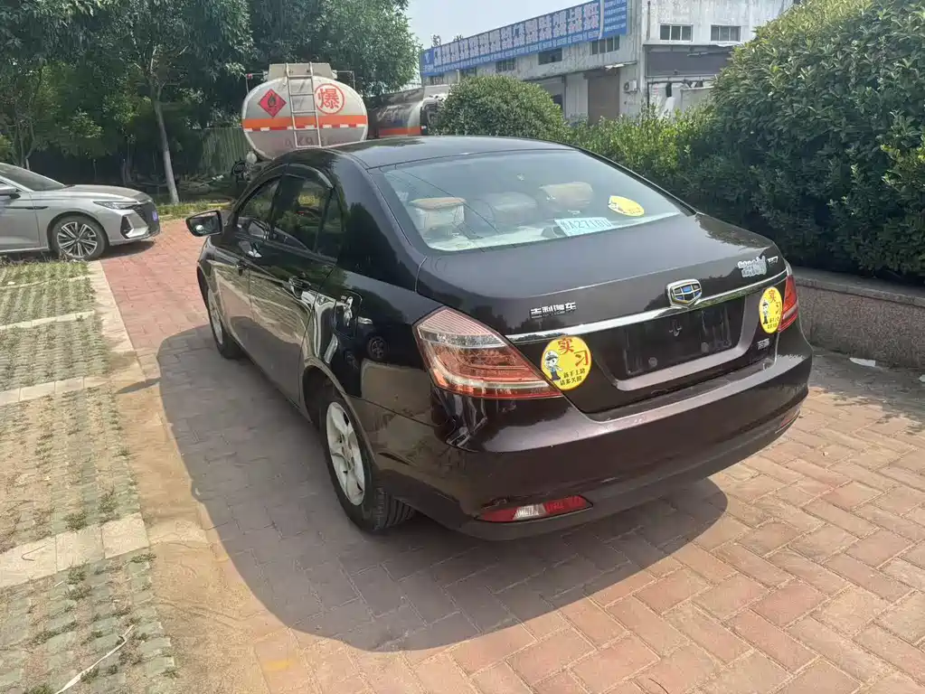 Geely Emgrand 2014 1.5L MT Fashion