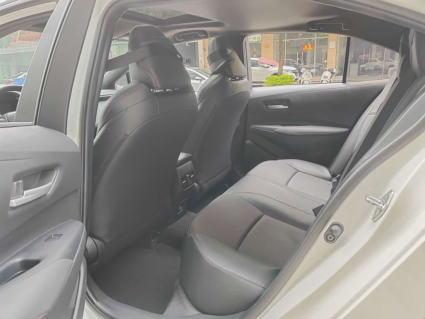 Toyota Levin 1.2 л 2022 г. Белый, пробег 40000 км