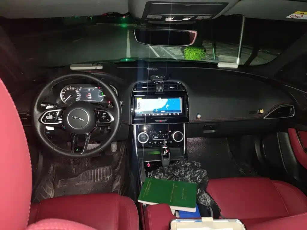 Jaguar XEL — миниатюра 10