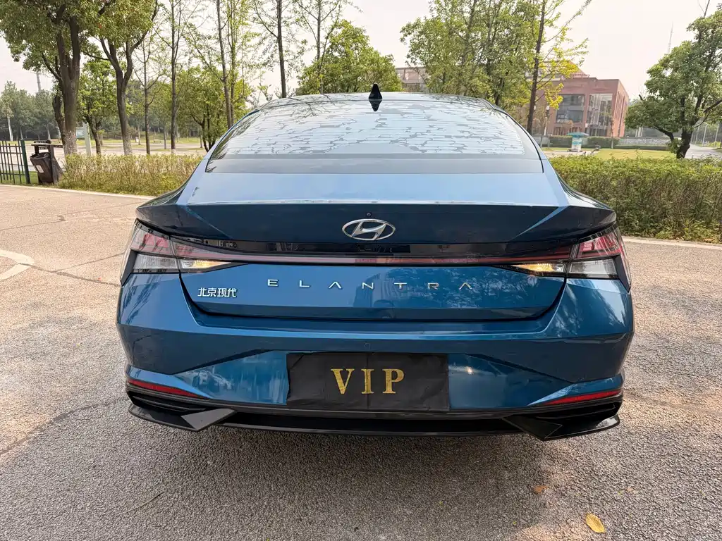 Hyundai Elantra — миниатюра 6