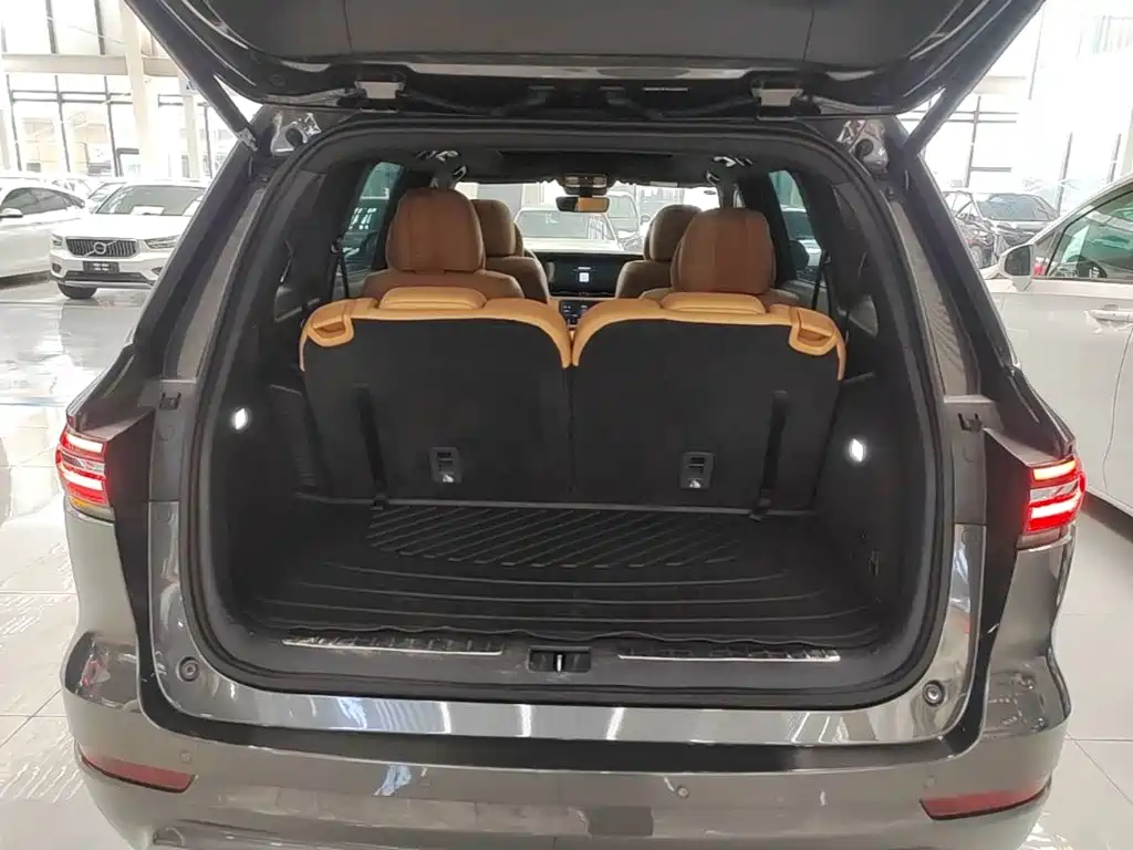 Li Auto Li ONE — миниатюра 19
