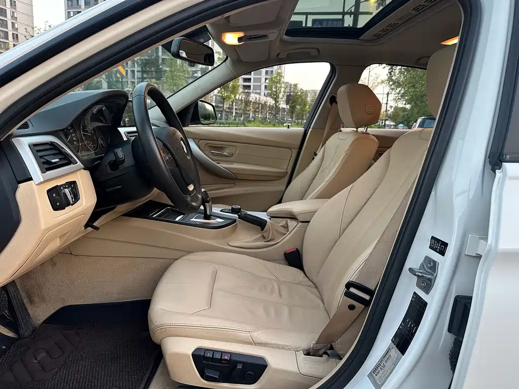 BMW 3 Series — миниатюра 7