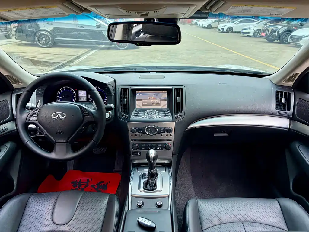 Infiniti G — миниатюра 5
