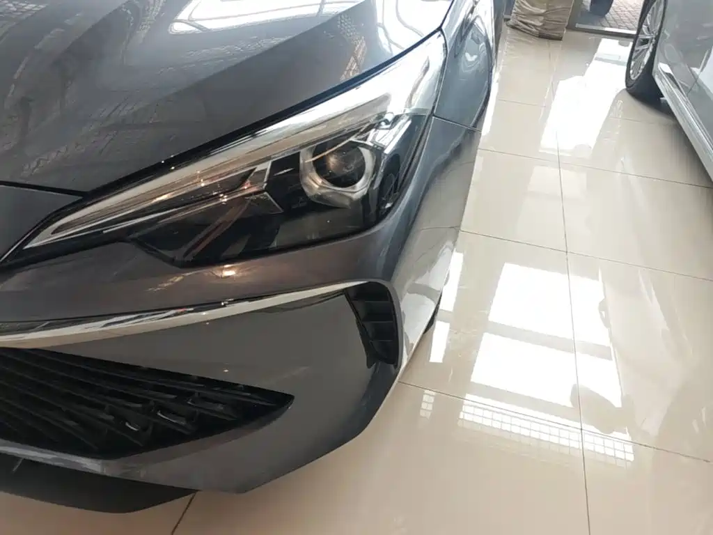 Roewe i5 — миниатюра 24