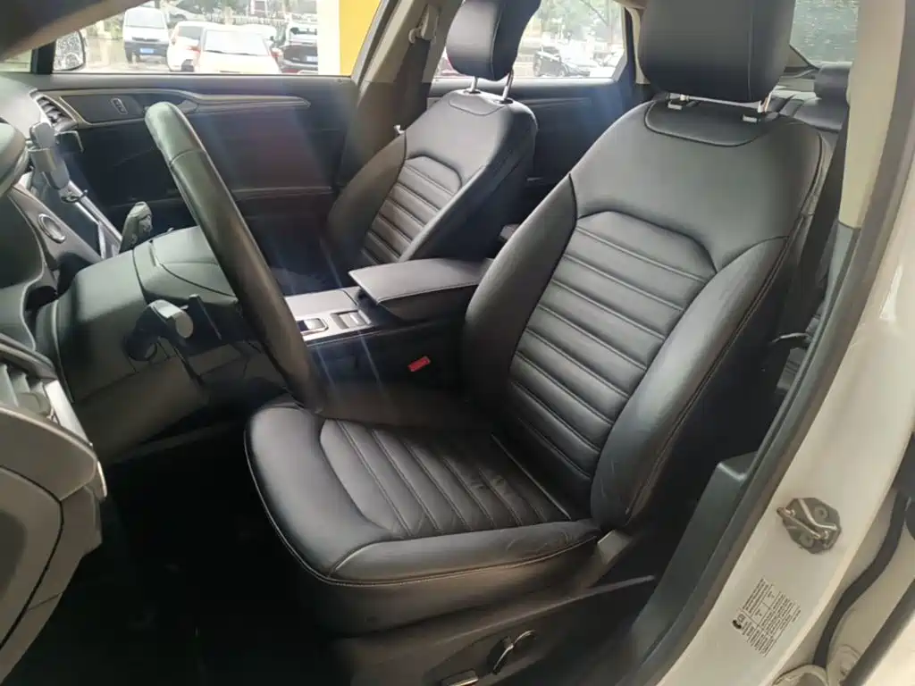 Ford Mondeo — миниатюра 15