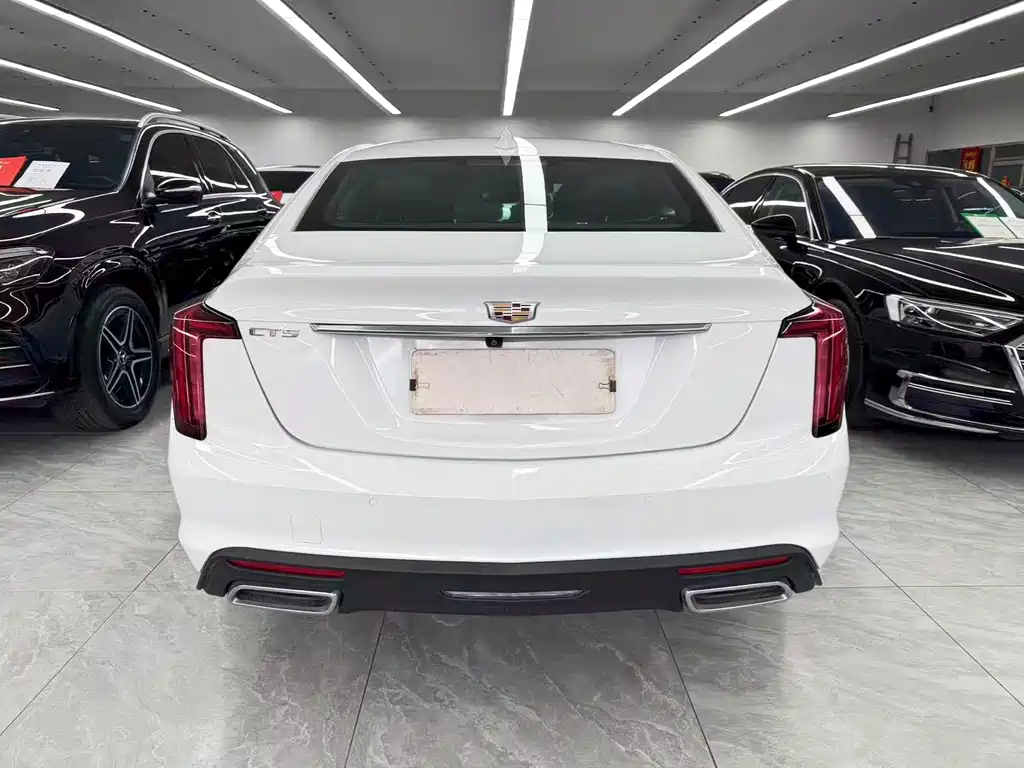Cadillac CT5 — миниатюра 5