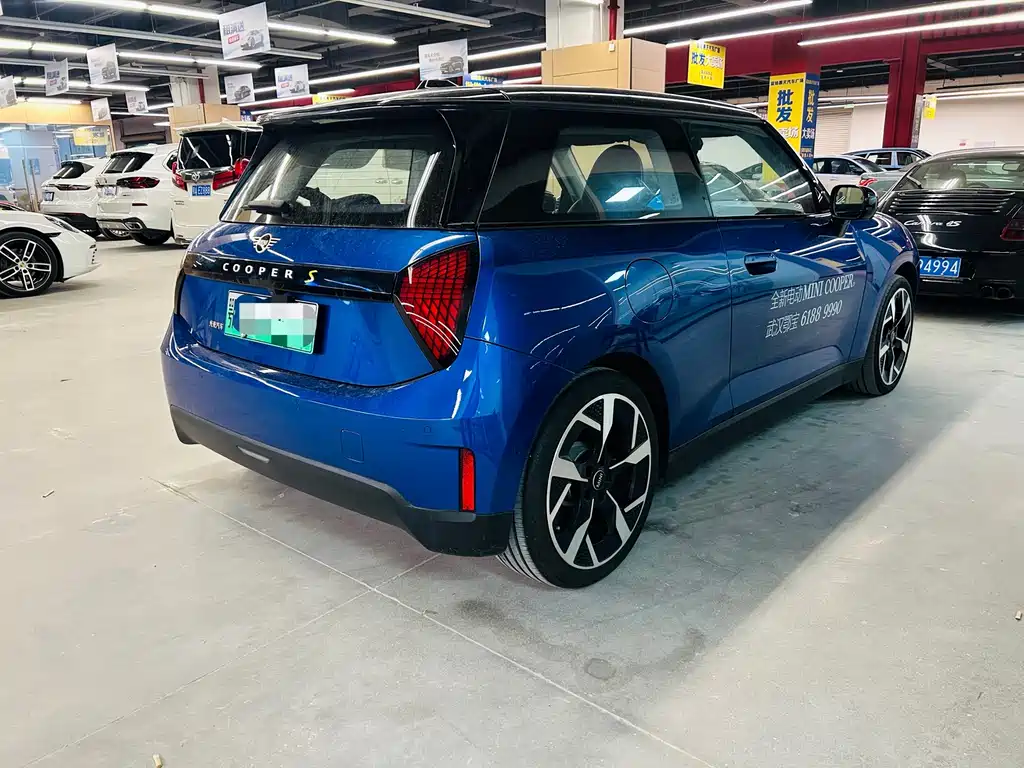 MINI MINI COOPER EV — миниатюра 7