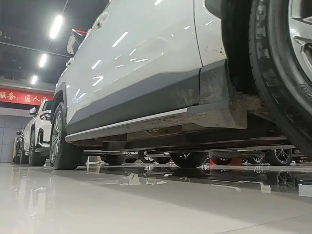 Toyota RAV4 — миниатюра 21
