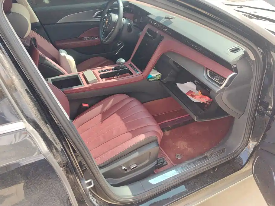 Hongqi Hongqi H5 — миниатюра 8