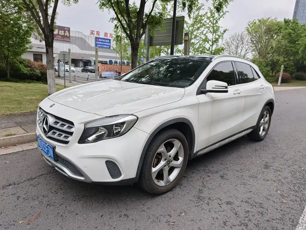 Mercedes-Benz GLA 2019