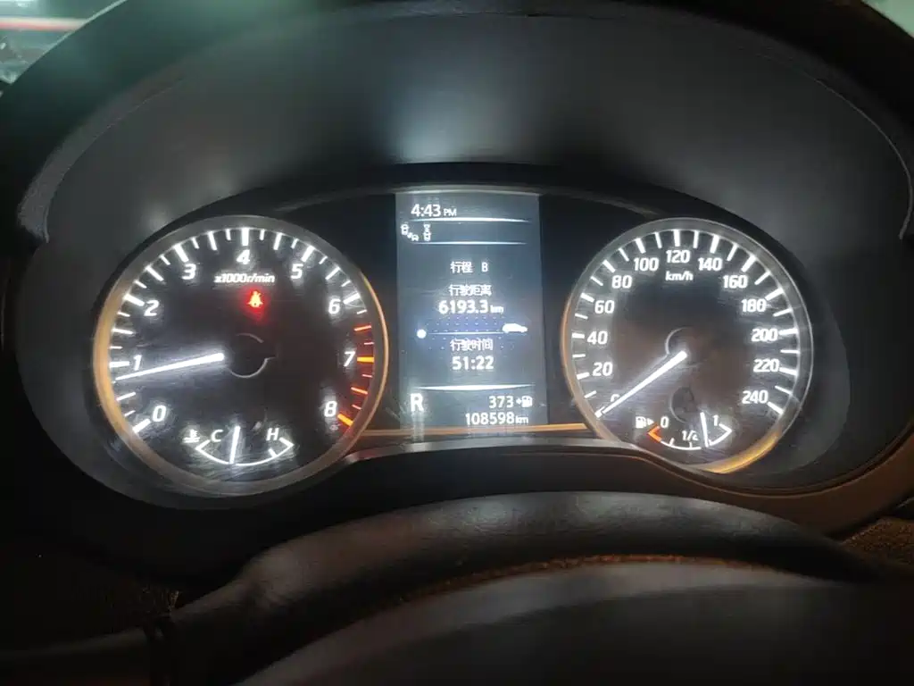 Nissan Tiida — миниатюра 8