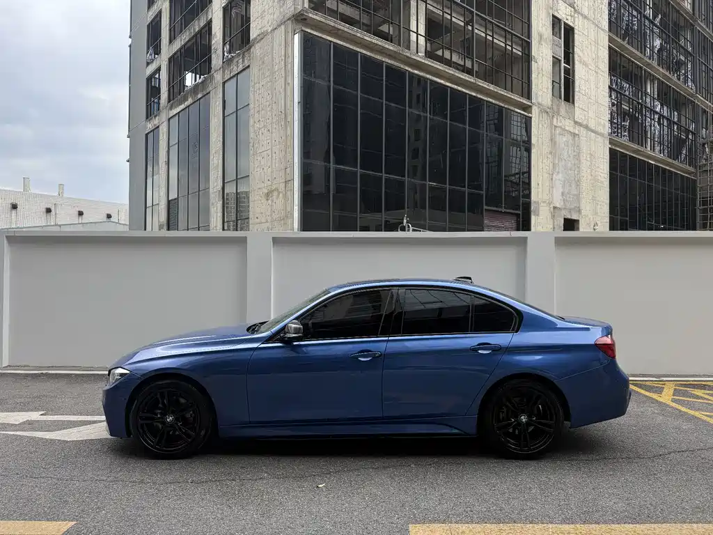 BMW 3 Series — миниатюра 3