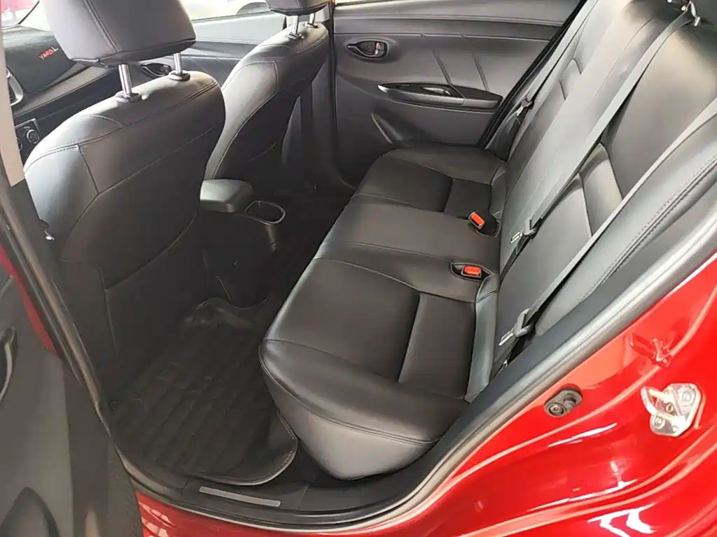Toyota Yaris L — миниатюра 17