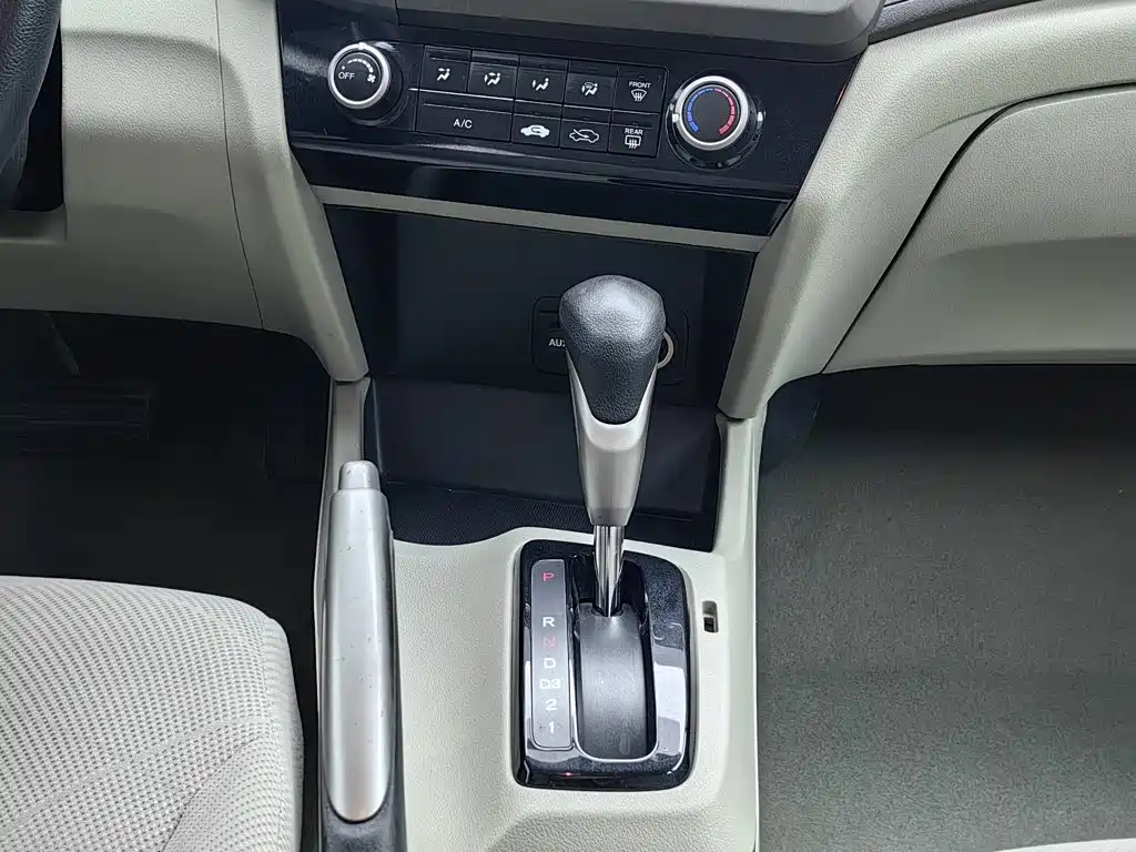Honda Civic — миниатюра 13