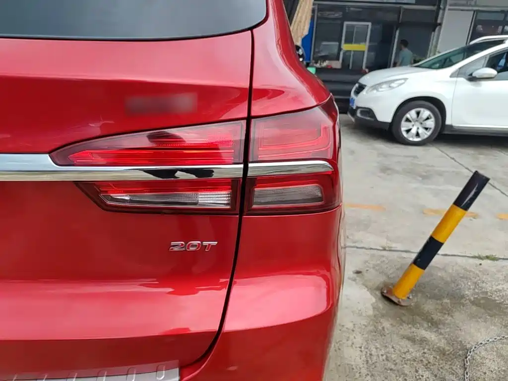 Roewe RX5 — миниатюра 8