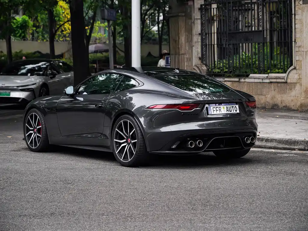 Jaguar F-Type 2021 P380 V6