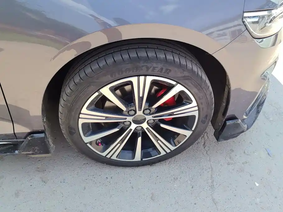 Geely Preface 2025 2.0TD