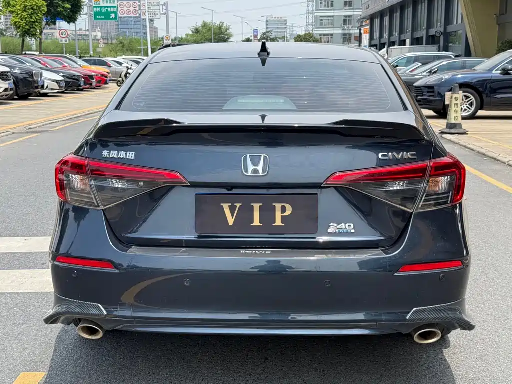 Honda Civic — миниатюра 8