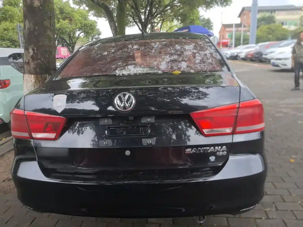Volkswagen Santana — миниатюра 6