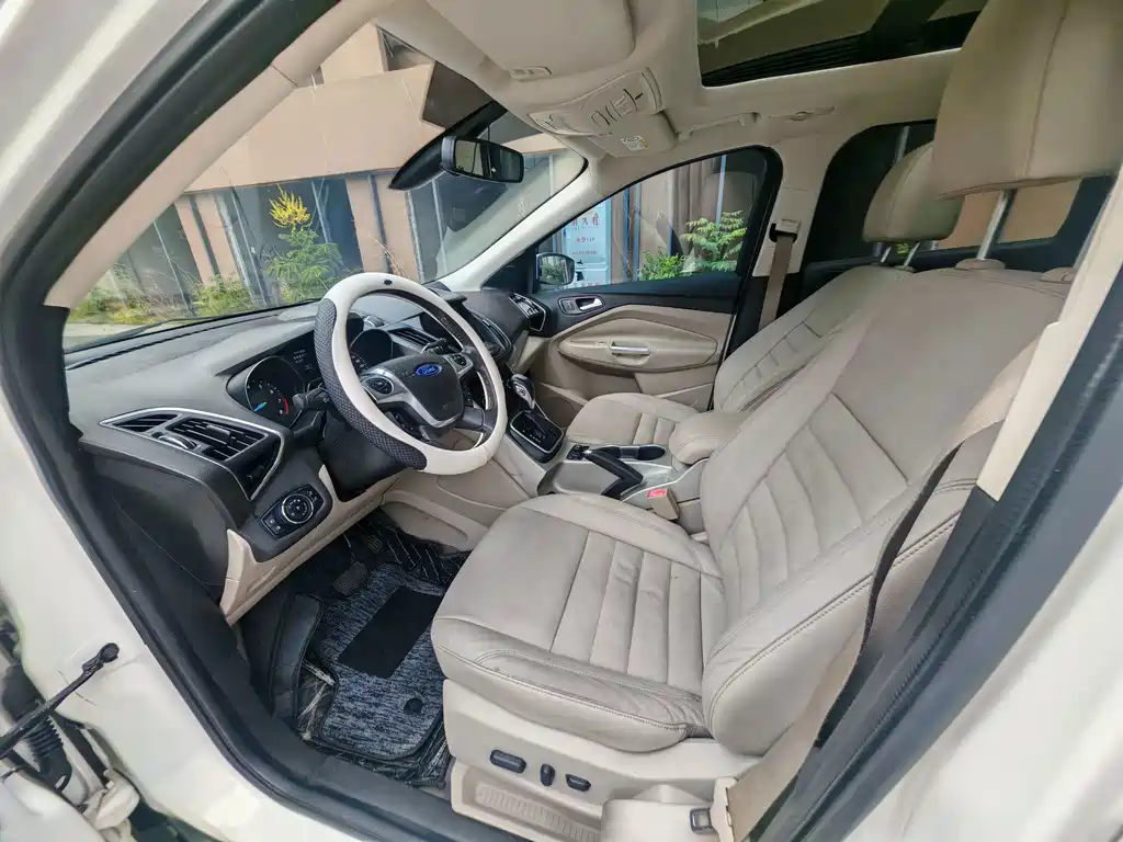 Ford Kuga — миниатюра 4
