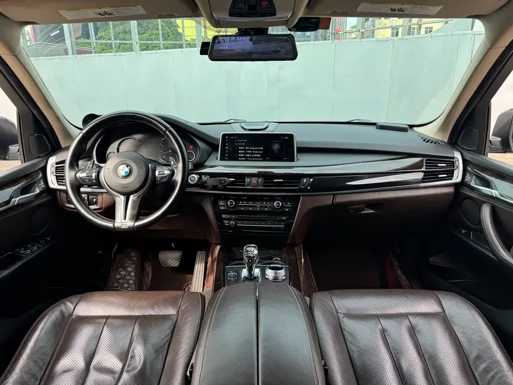 BMW X5 (Import) — миниатюра 6