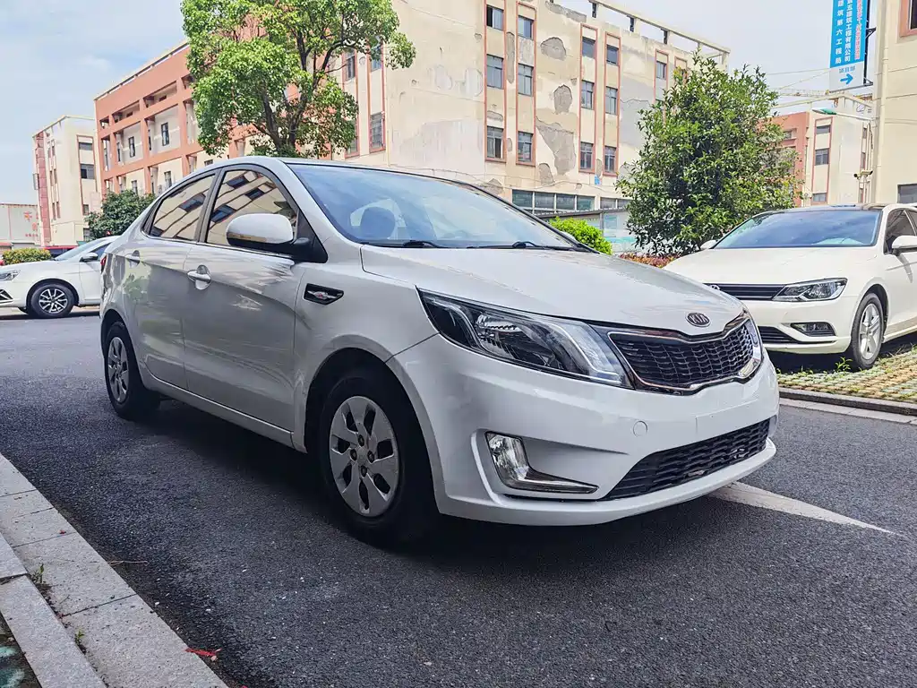 Kia K2 2012 1.4L AT GLS