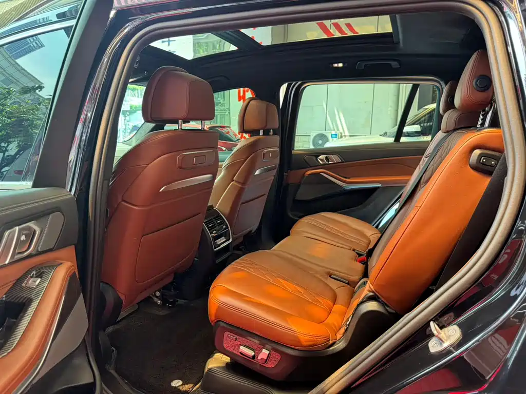 BMW X7 — миниатюра 9
