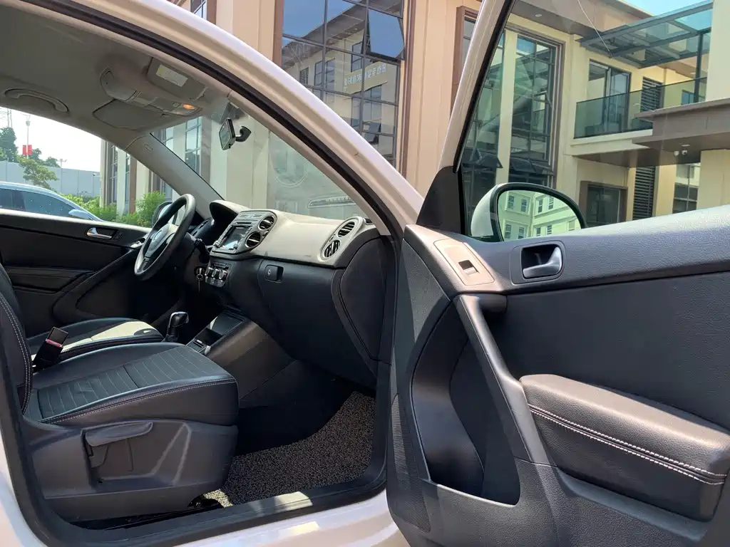 Volkswagen Tiguan — миниатюра 15