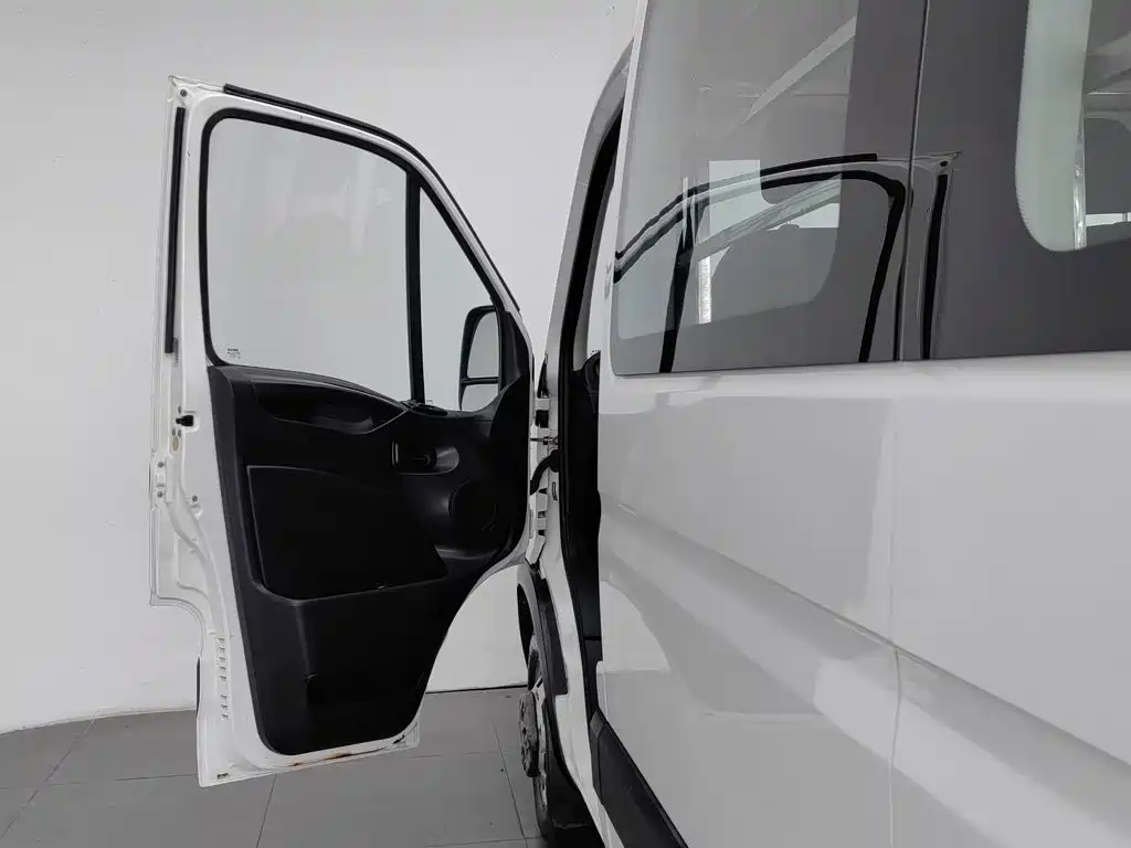 IVECO Ousheng — миниатюра 8