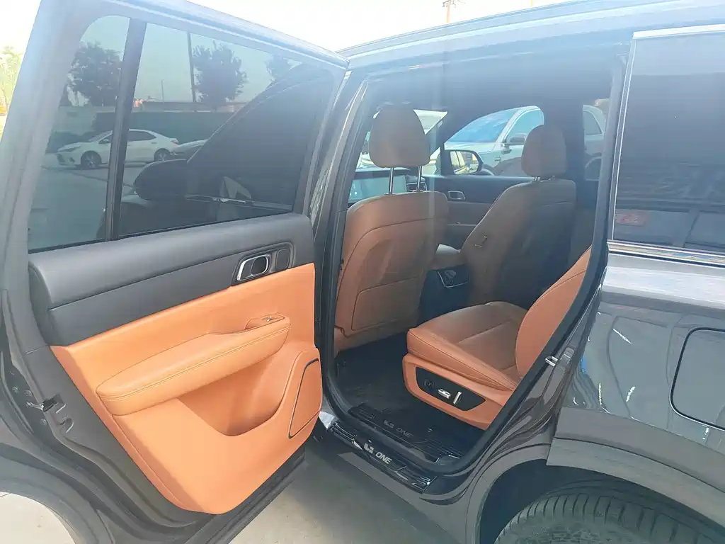 Li Auto Li ONE — миниатюра 6