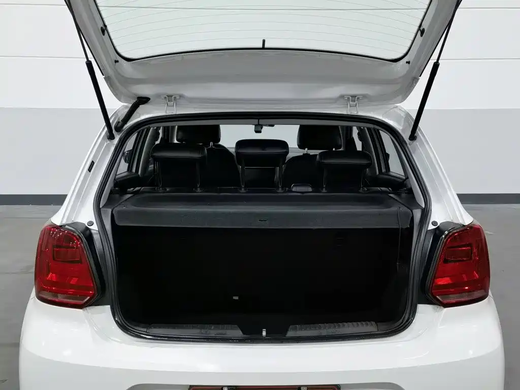Volkswagen Polo — миниатюра 16