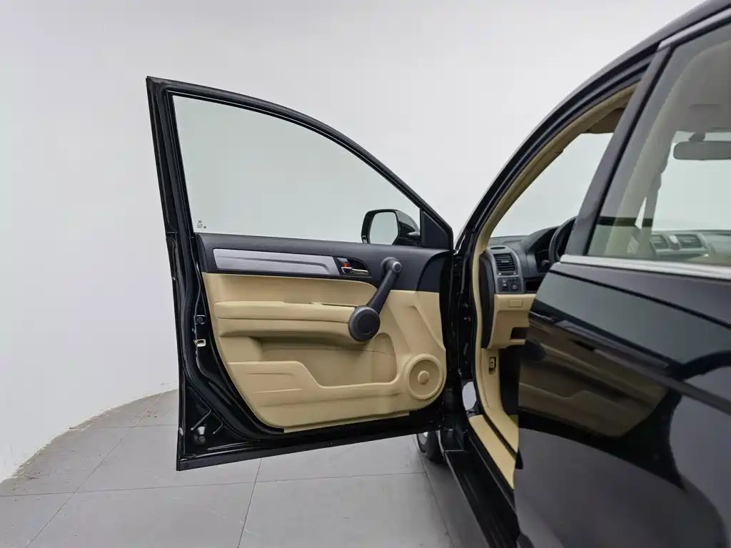 Honda CR-V — миниатюра 8