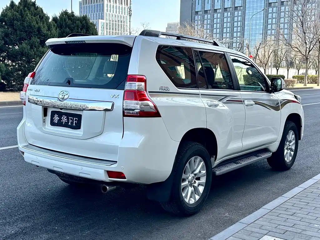 Toyota Land Cruiser Prado 2016 3.5L AT VX NAVI