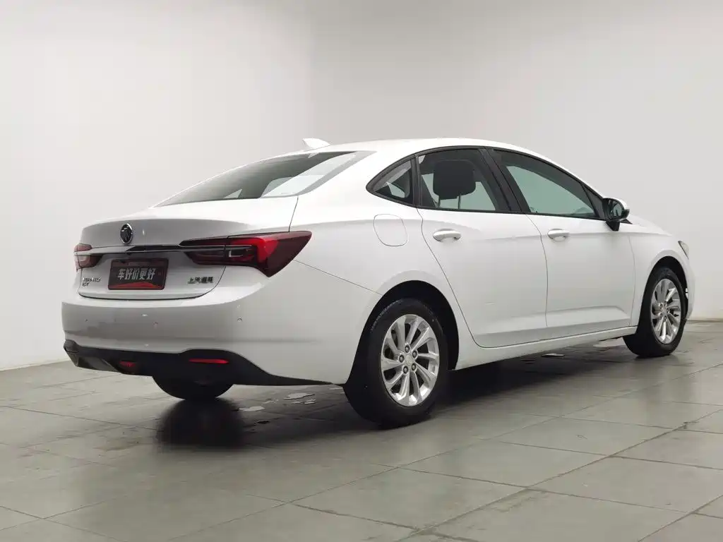 Buick Verano — миниатюра 2