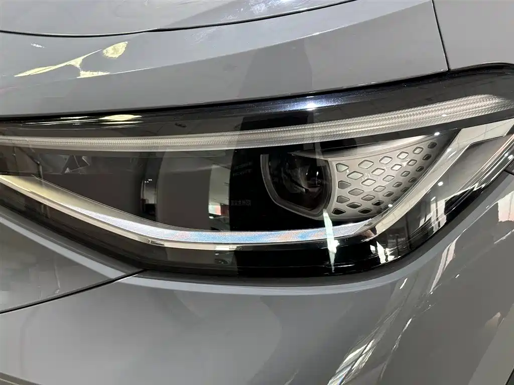 Volkswagen ID.4 Crozz — миниатюра 8