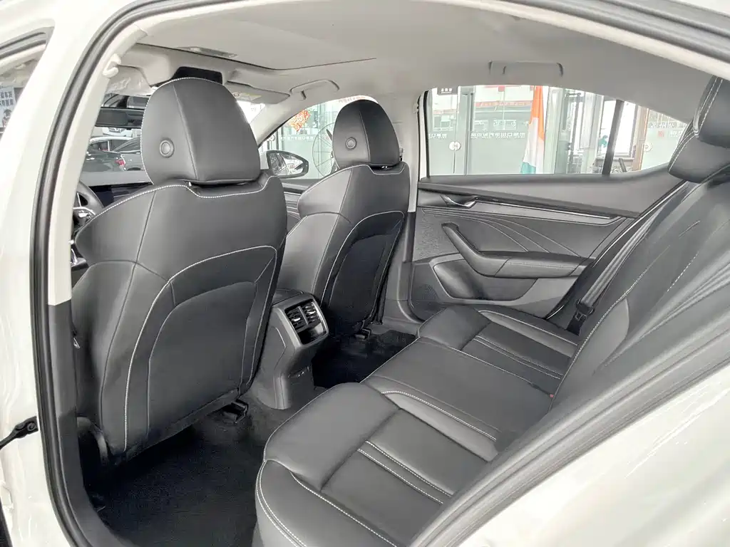 Skoda Octavia — миниатюра 5