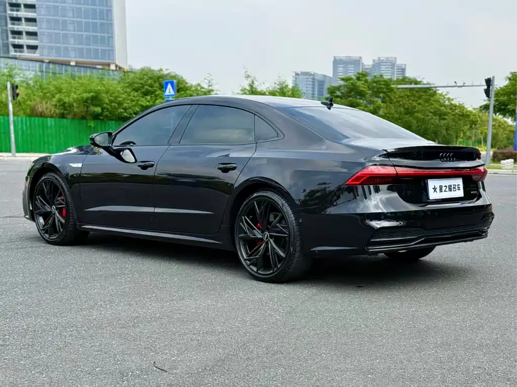 Audi A7L 2024 55 TFSI quattro S-line