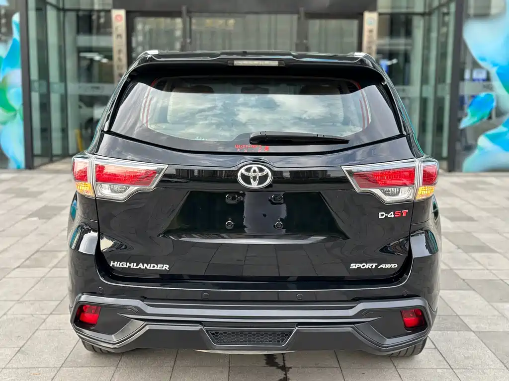Toyota Highlander — миниатюра 14