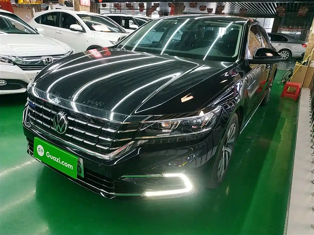 VOLKSWAGEN PASSAT NEW ENERGY
