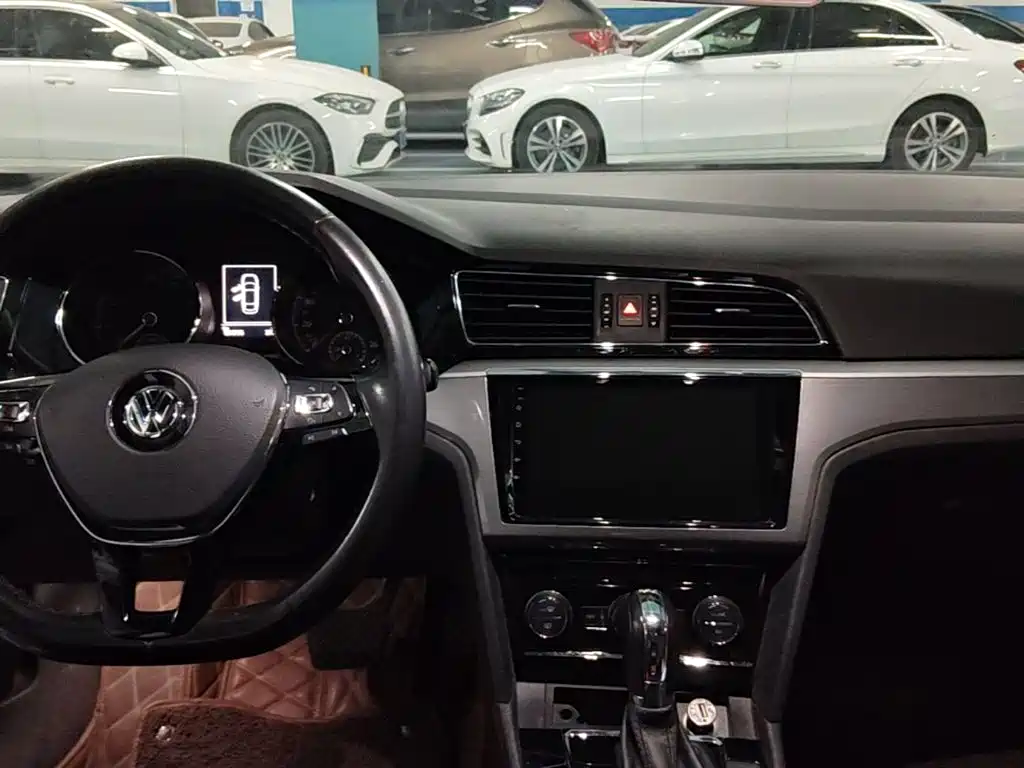 Volkswagen Lamando — миниатюра 11