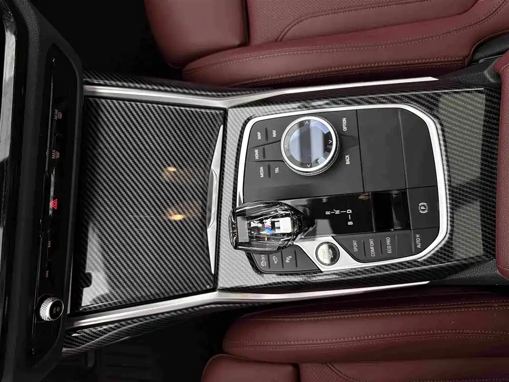 BMW i4 — миниатюра 13