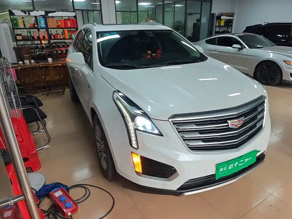 Cadillac XT5 — миниатюра 4