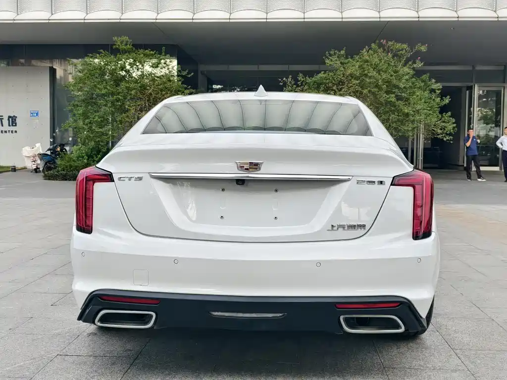 Cadillac CT5 — миниатюра 8