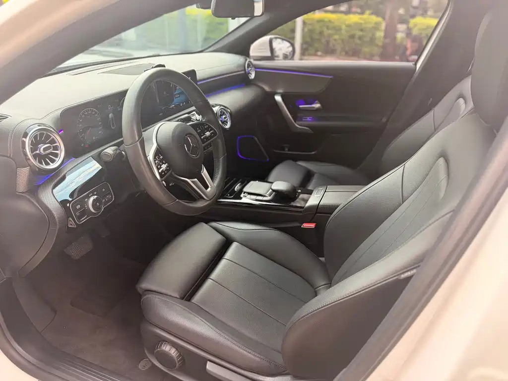 Mercedes-Benz A-Class — миниатюра 11