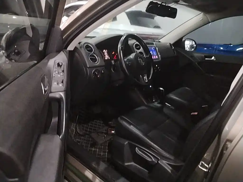 Volkswagen Tiguan — миниатюра 16