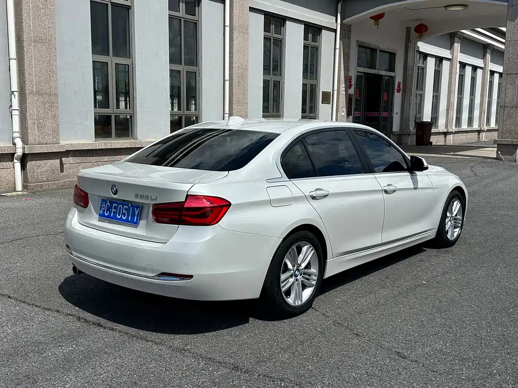 BMW 3 Series — миниатюра 4