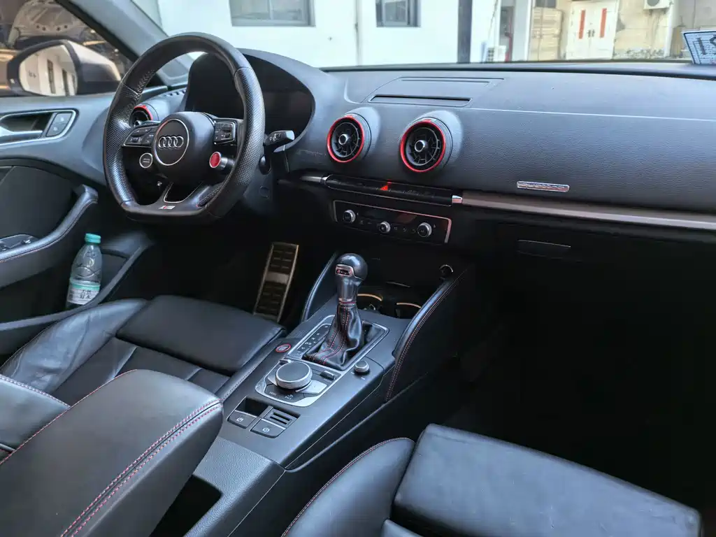 Audi S3 — миниатюра 7