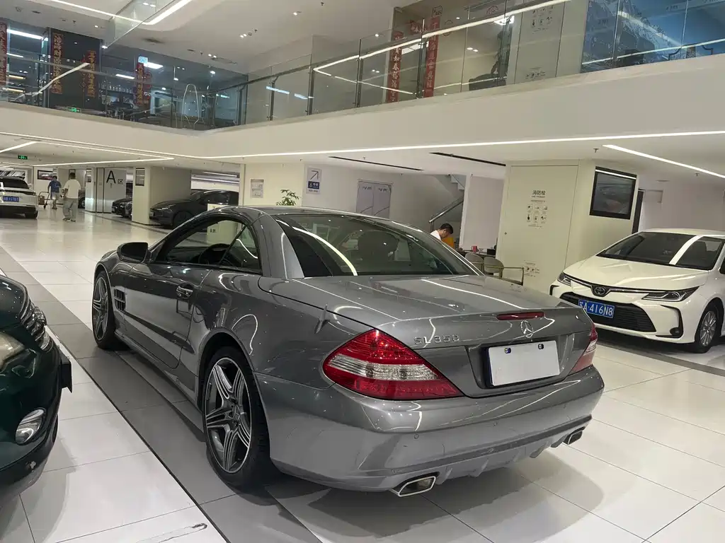 Mercedes-Benz SL-Class — миниатюра 10